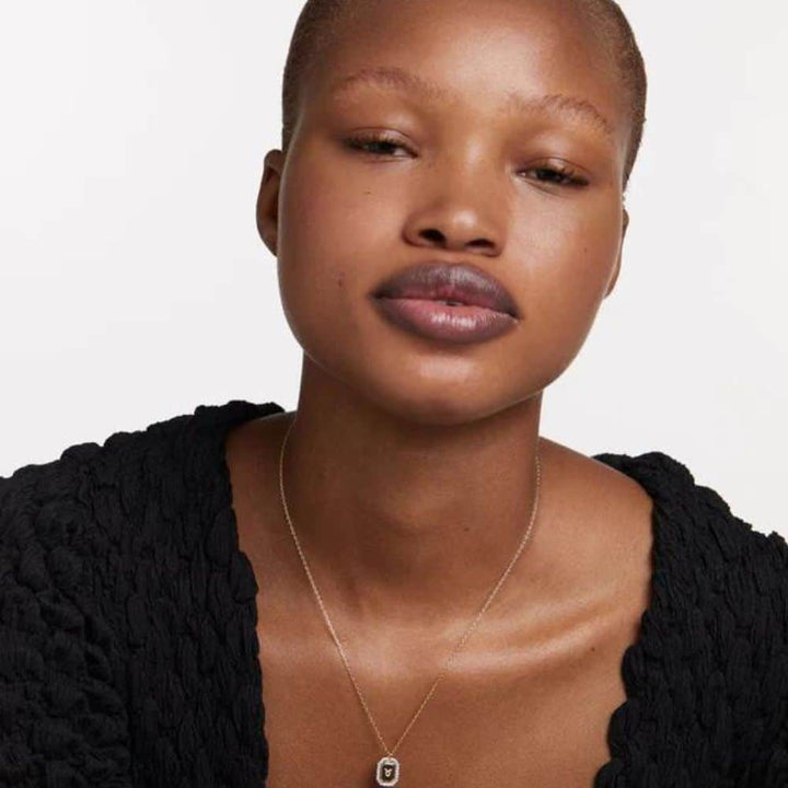 co01-569-u gold bull necklace