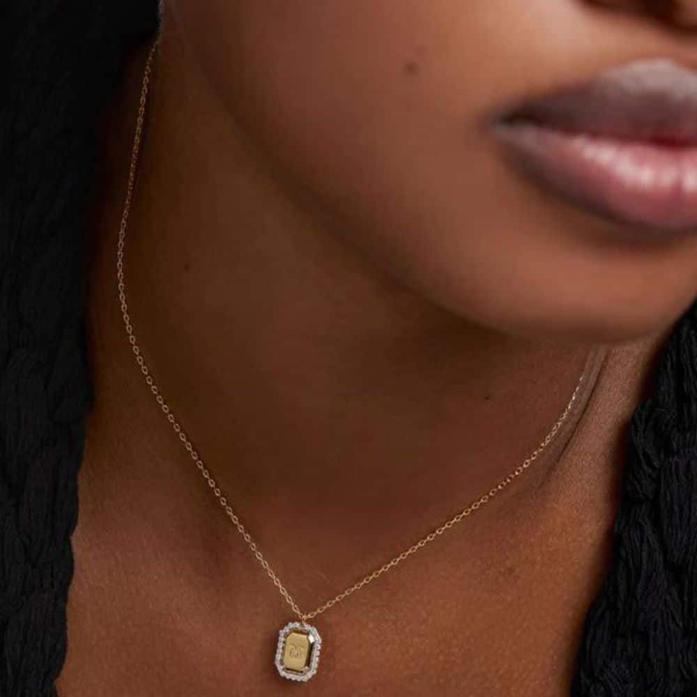 co01-569-u gold bull necklace