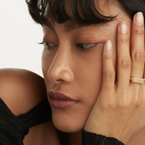 an01-625-14 gold ribbon stamp ring