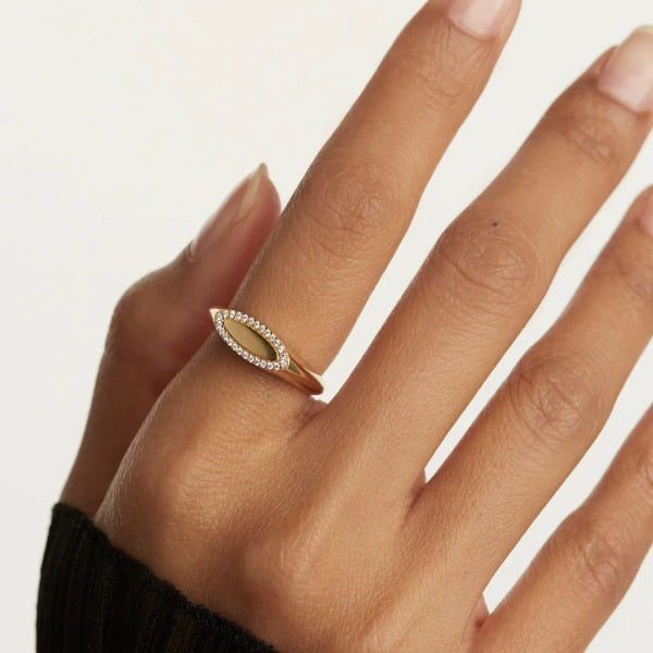 an01-629-12 gold lace stamp ring