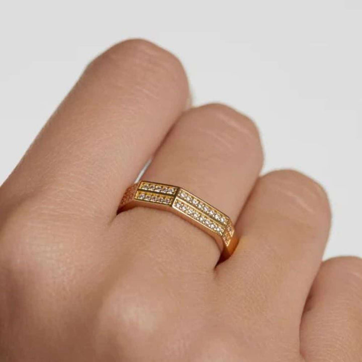 Olympia gold ring