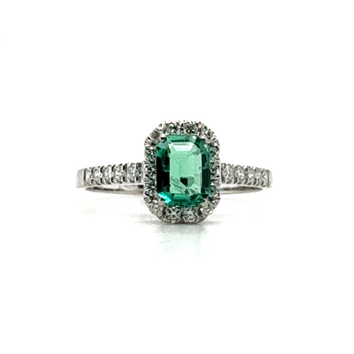 Anello con smeraldo e diamanti taglio brillante