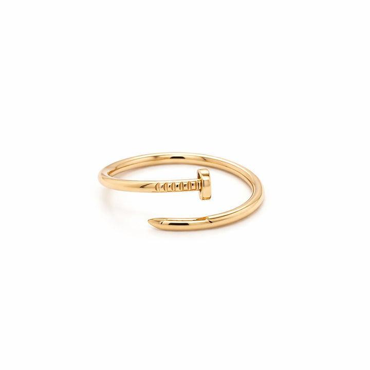 Anello in Oro 18 kt a Forma di Chiodo: Audacia e Stile Iconico
