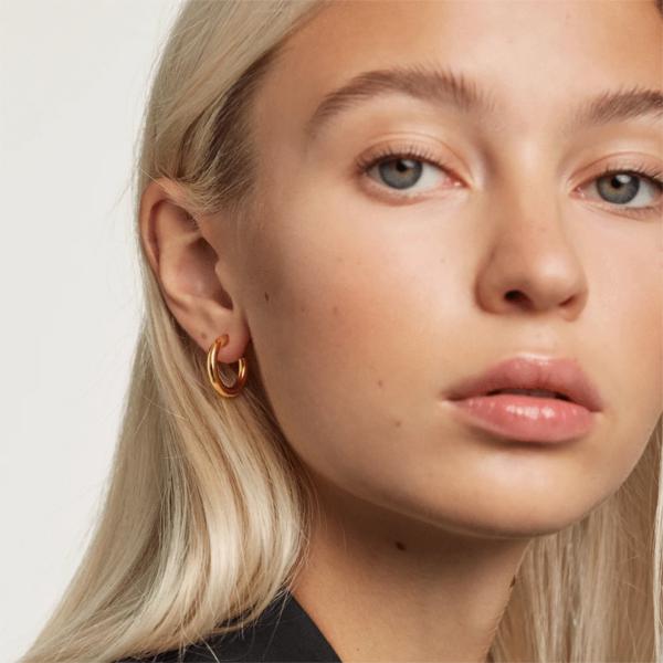 PDP ESSENTIAL EARRINGS MEDIUM CLOUD