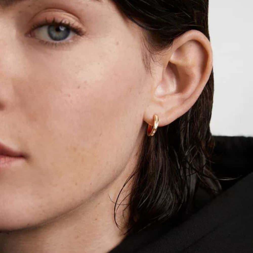 ar01-960-u viena gold hoop earrings