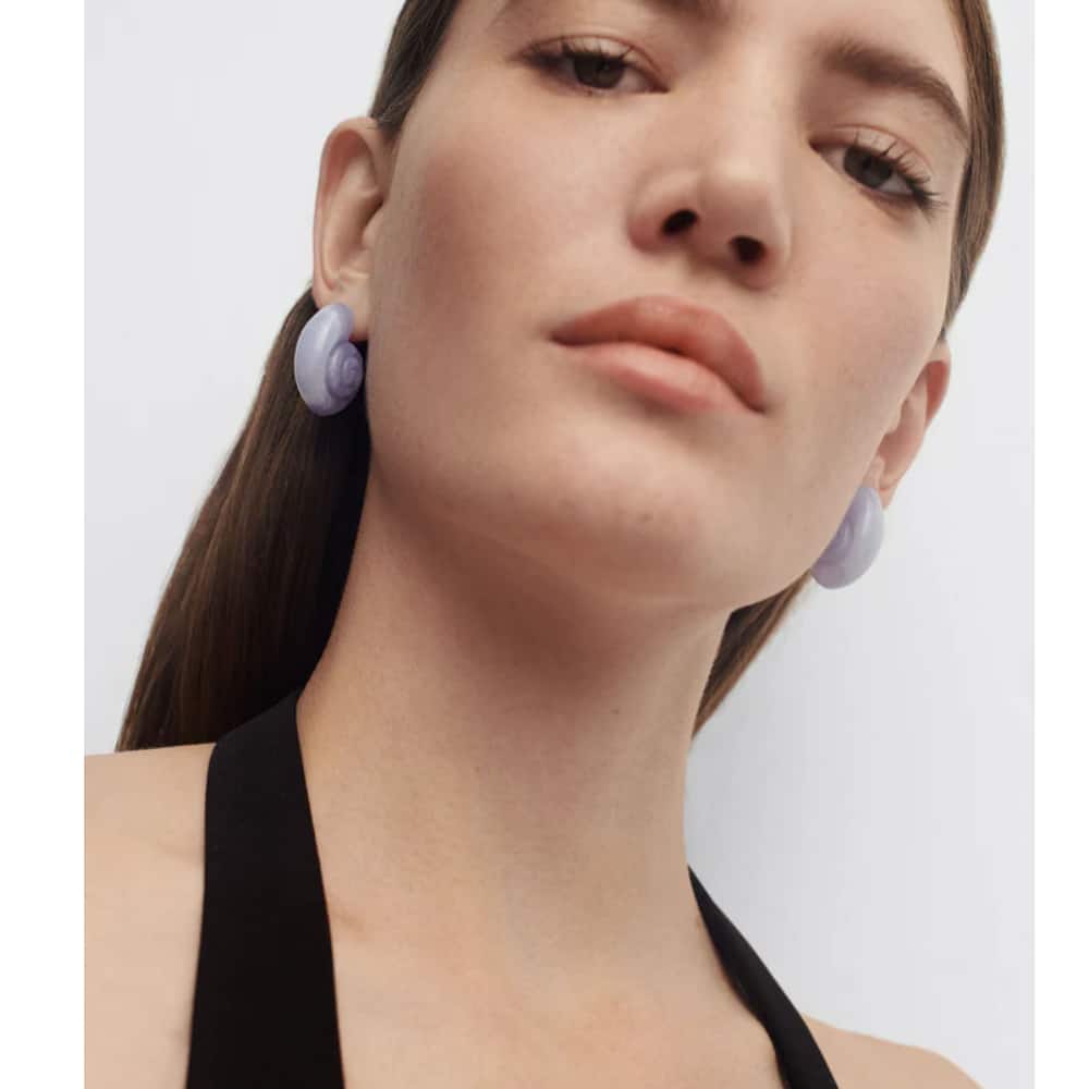 ar01-c40-u blue lace agate shell earrings