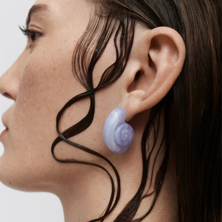 ar01-c40-u blue lace agate shell earrings