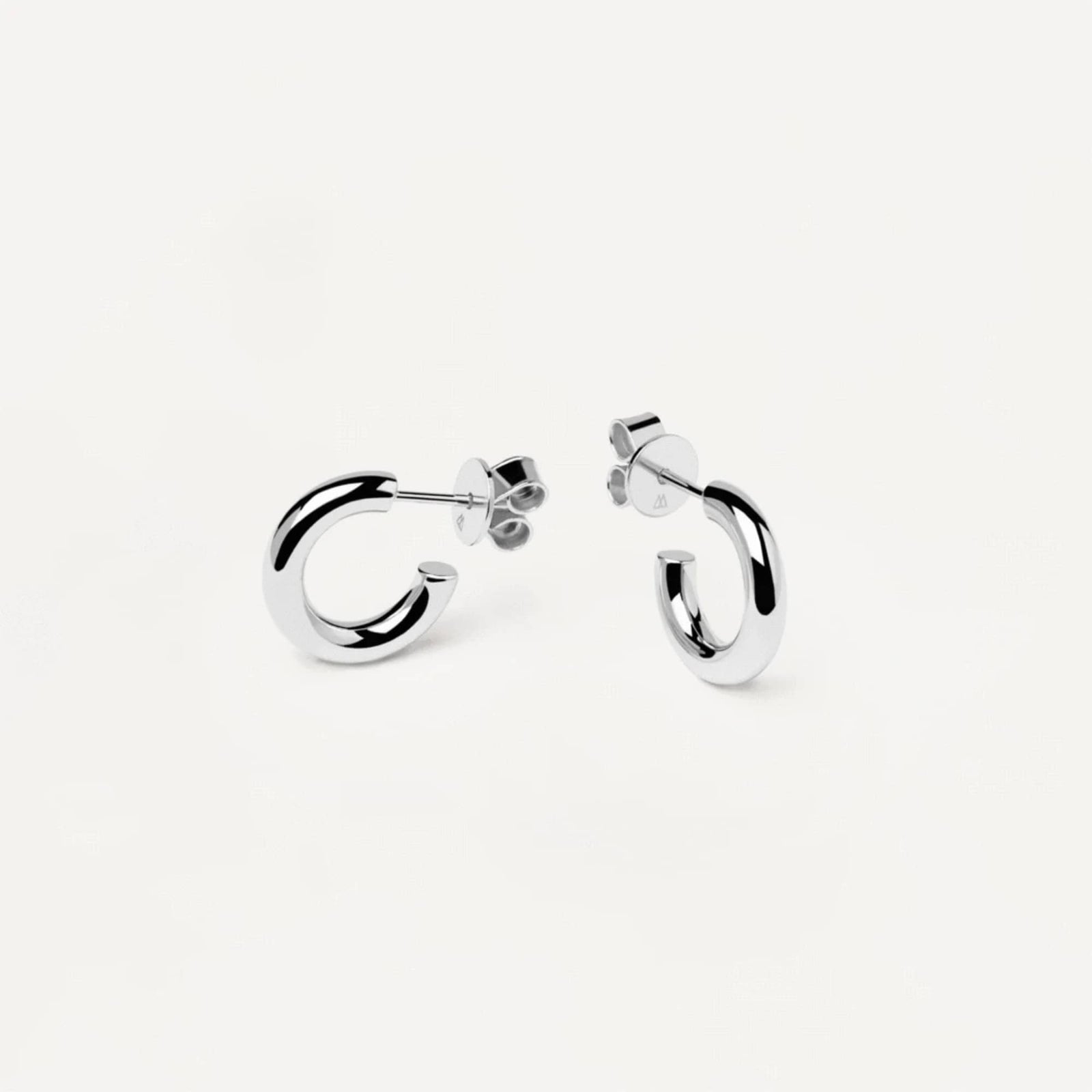 AR02-376-U PDP ESSENTIAL EARRINGS MINI CLOUD