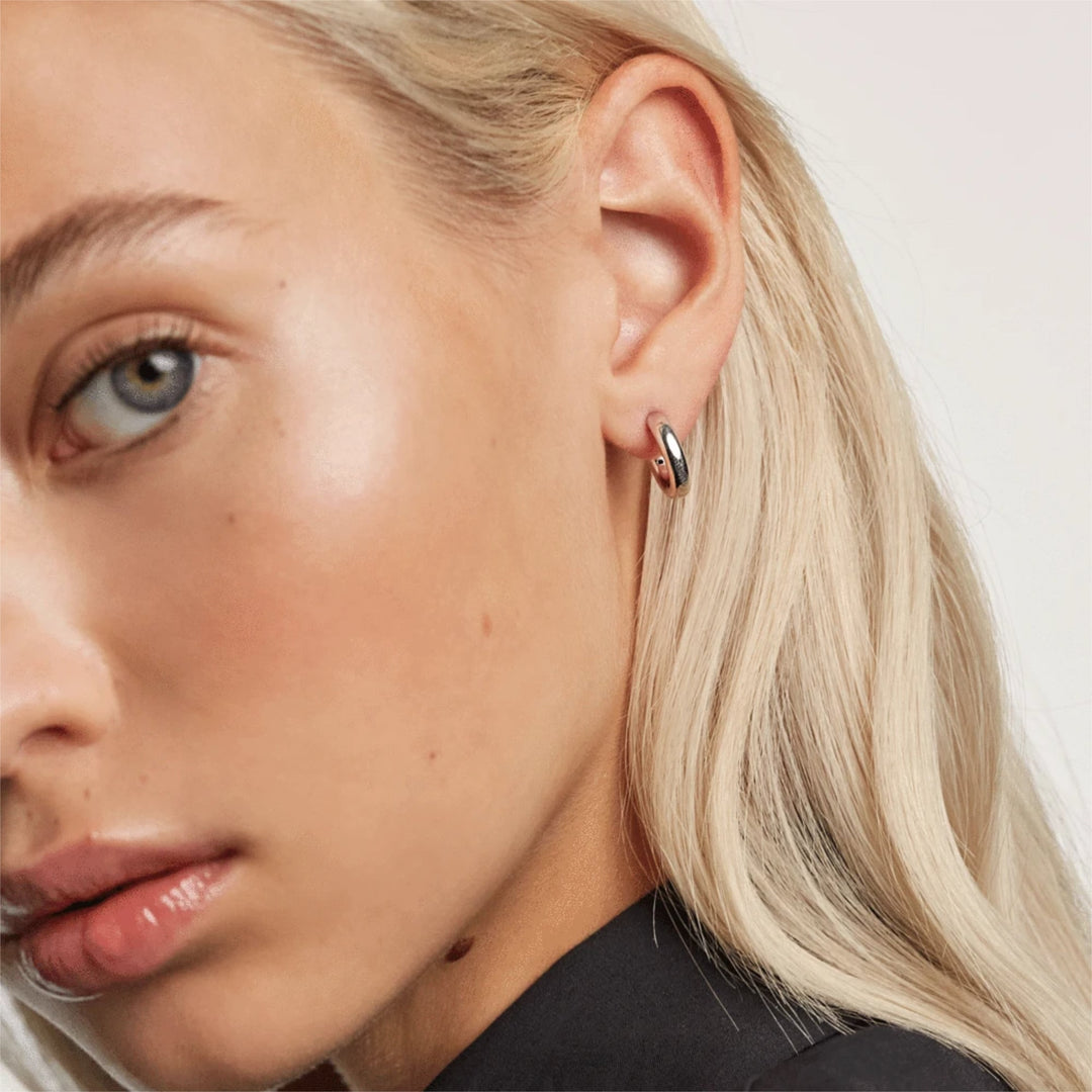 AR02-376-U PDP ESSENTIAL EARRINGS MINI CLOUD