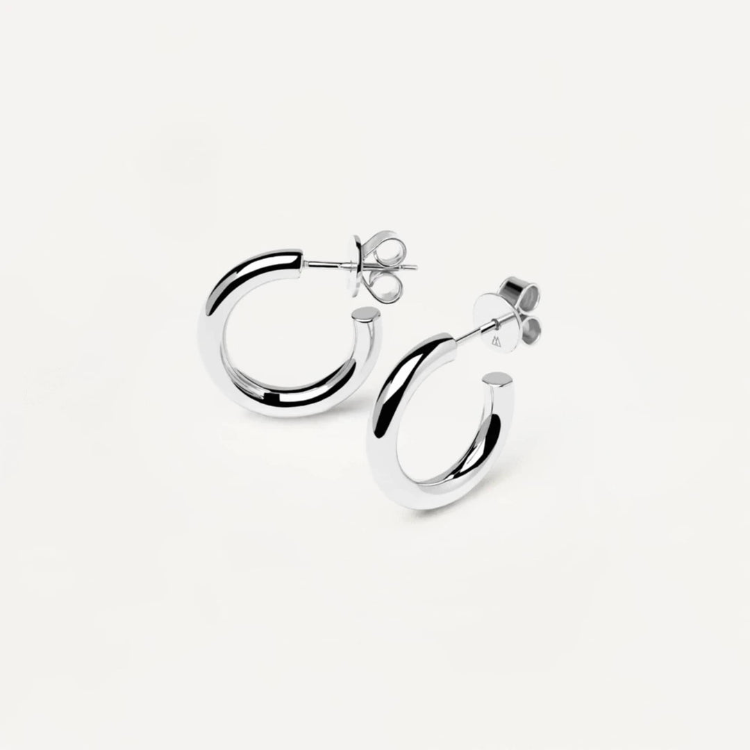 AR02-377-U PDP ESSENTIAL EARRINGS MEDIUM CLOUD
