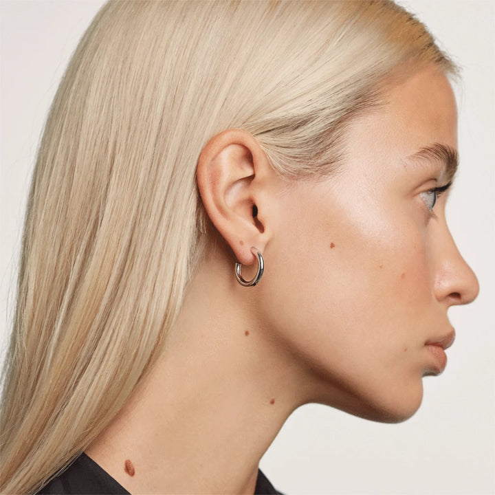 AR02-377-U PDP ESSENTIAL EARRINGS MEDIUM CLOUD