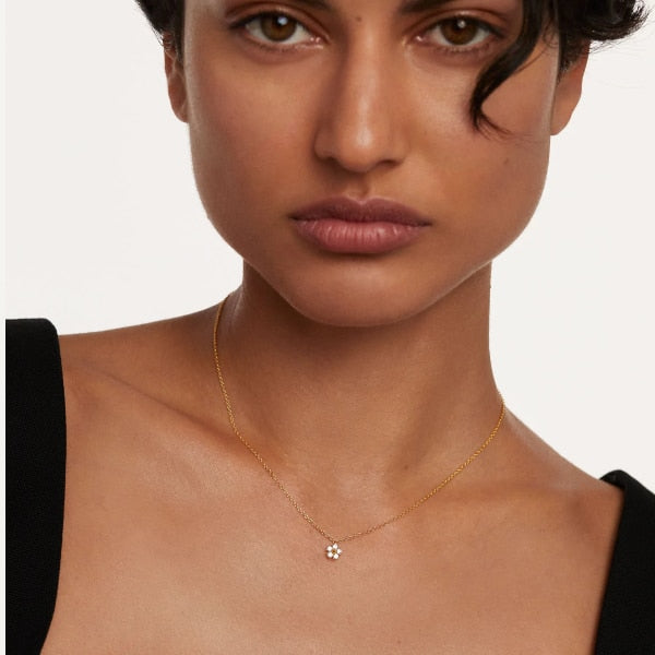 co01-498-u Daisy Gold Necklace