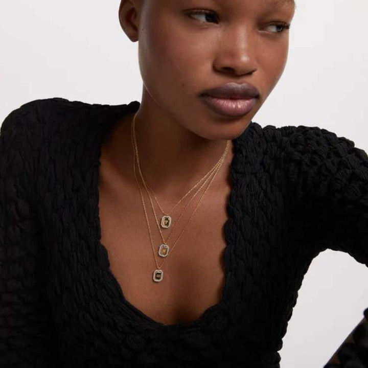 co01-567-u gold fish necklace