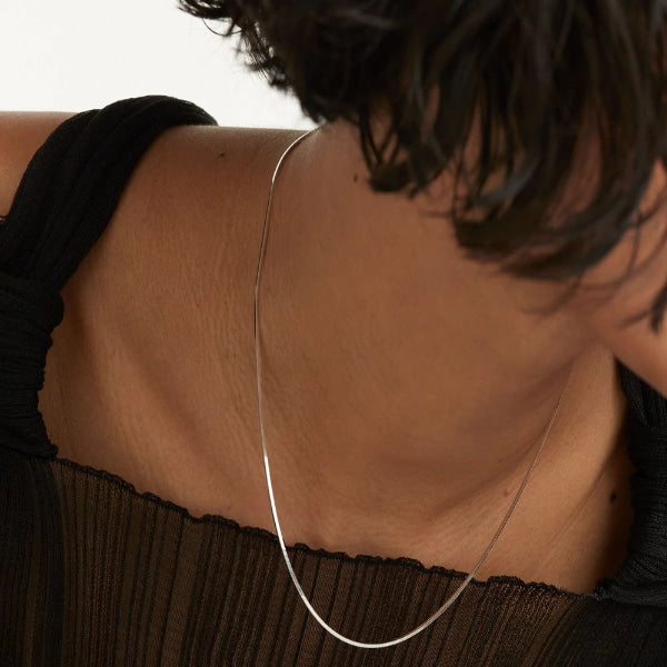 co02-446-u silver snake necklace