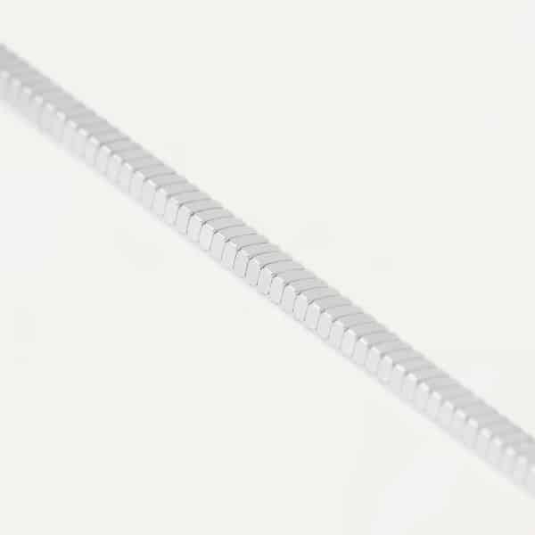 co02-446-u silver snake necklace