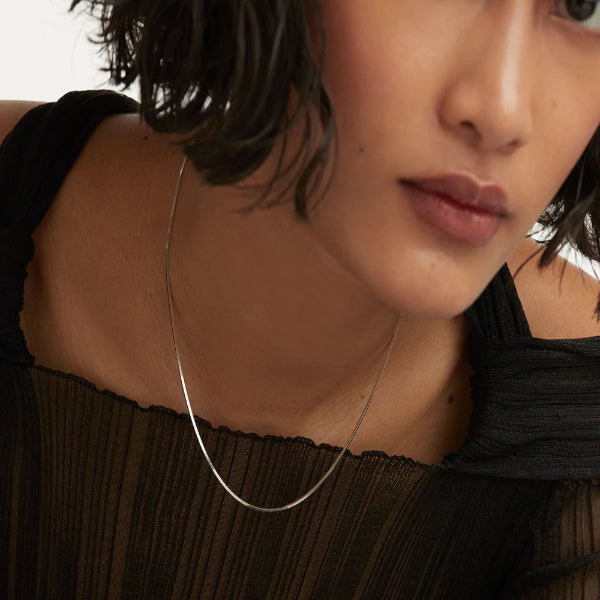 co02-446-u silver snake necklace