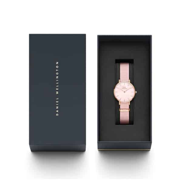 dw00100515 petite mother of pearl rose gold 32mm