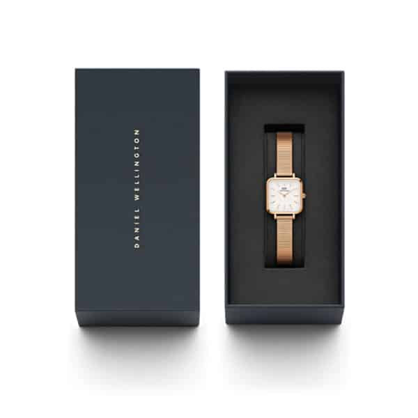 dw00100517 rose gold studio picture 22x22mm