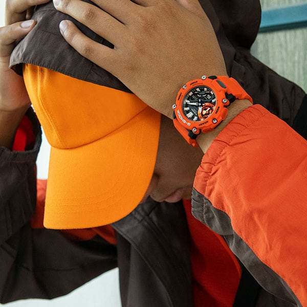 GA-2200M-4AER G-SHOCK ORANGE