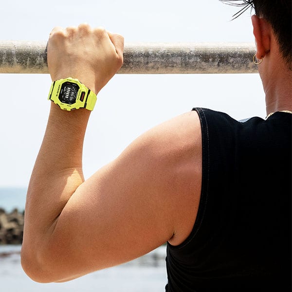 GBD-200-9ER G-SHOCK YELLOW