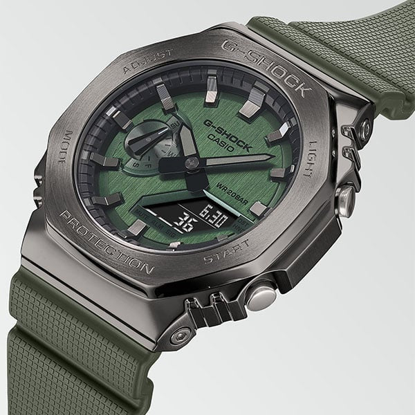 gm-2100b-3aer G-shock steel