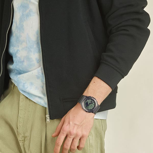 gm-2100b-3aer G-shock steel