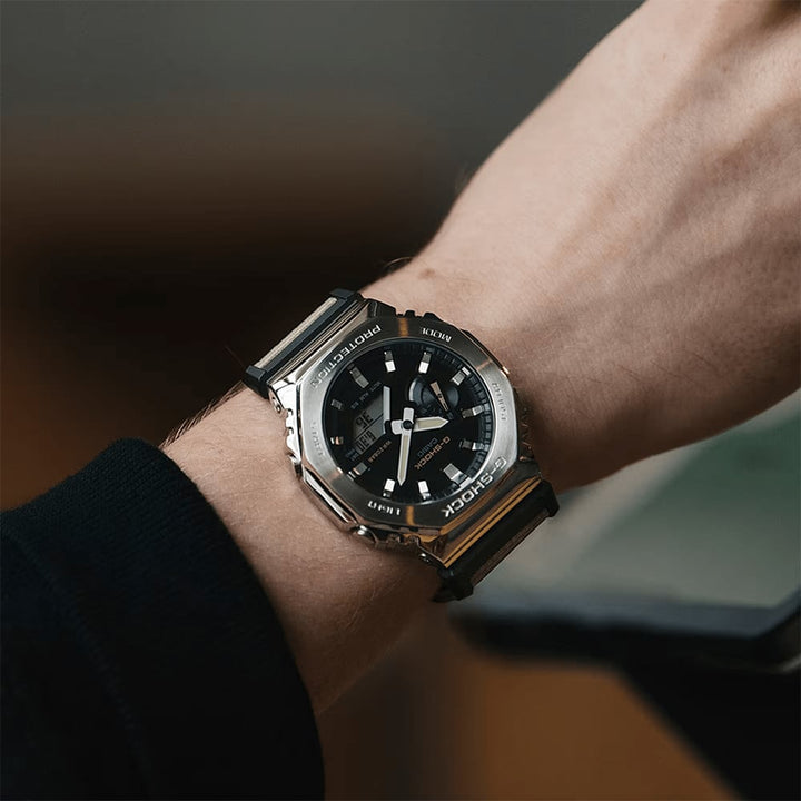 GM-2100C-5AER G-SHOCK ANADIGITAL