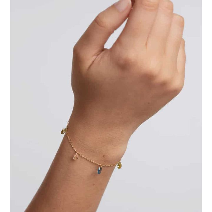 pu01-790-u bloom silver bracelet