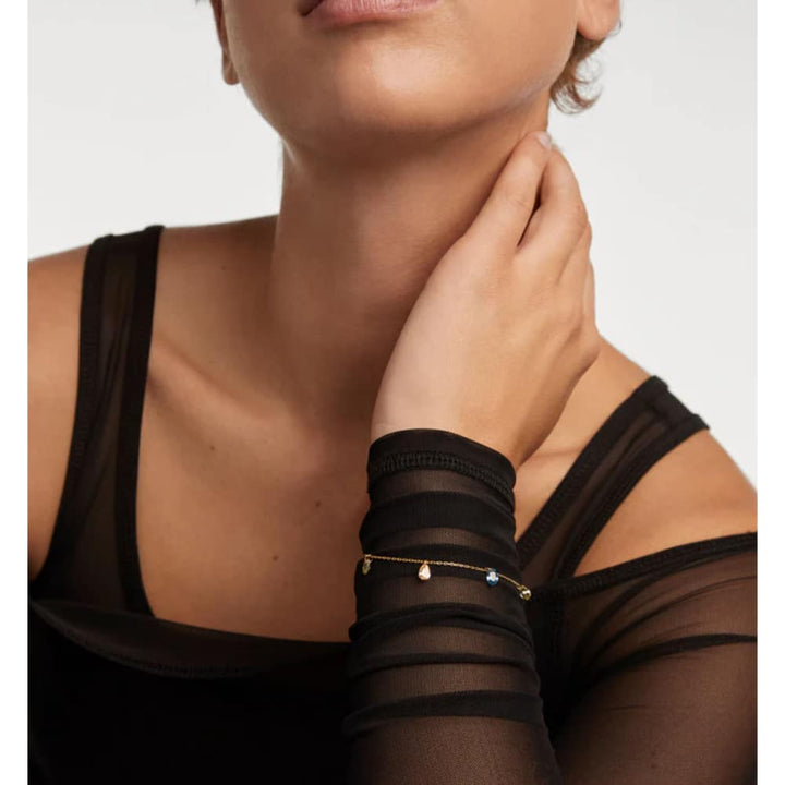 pu01-790-u bloom silver bracelet