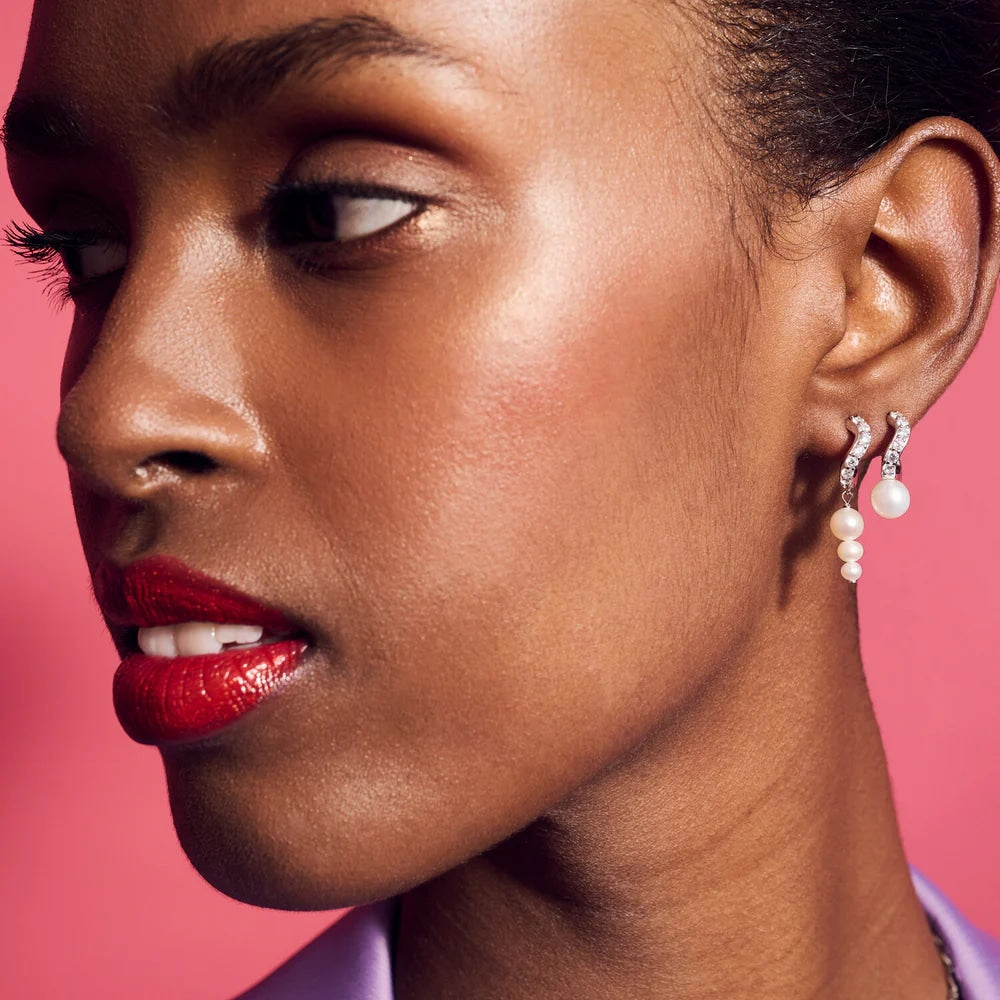 sj-e12352-pcz orecchini ponza lungo con perle e zi