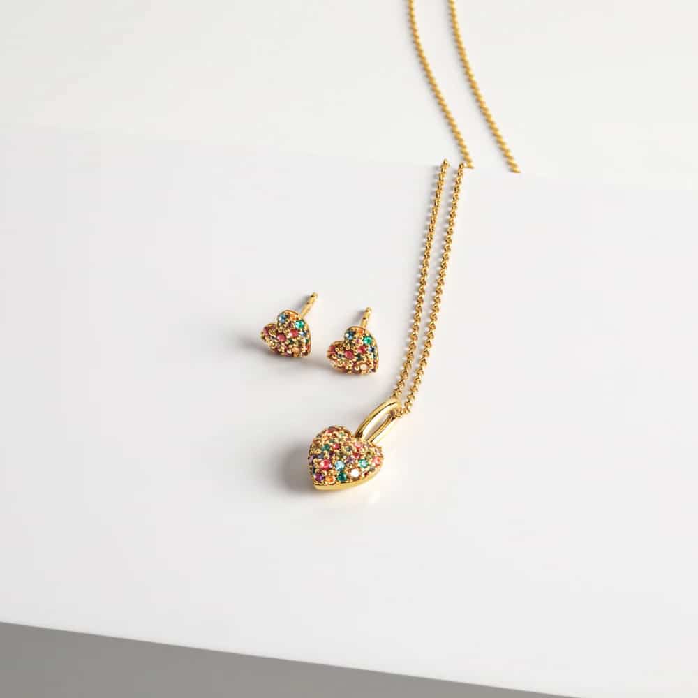 sj-p72356-xcz-yg collana con cuore e zirconi color