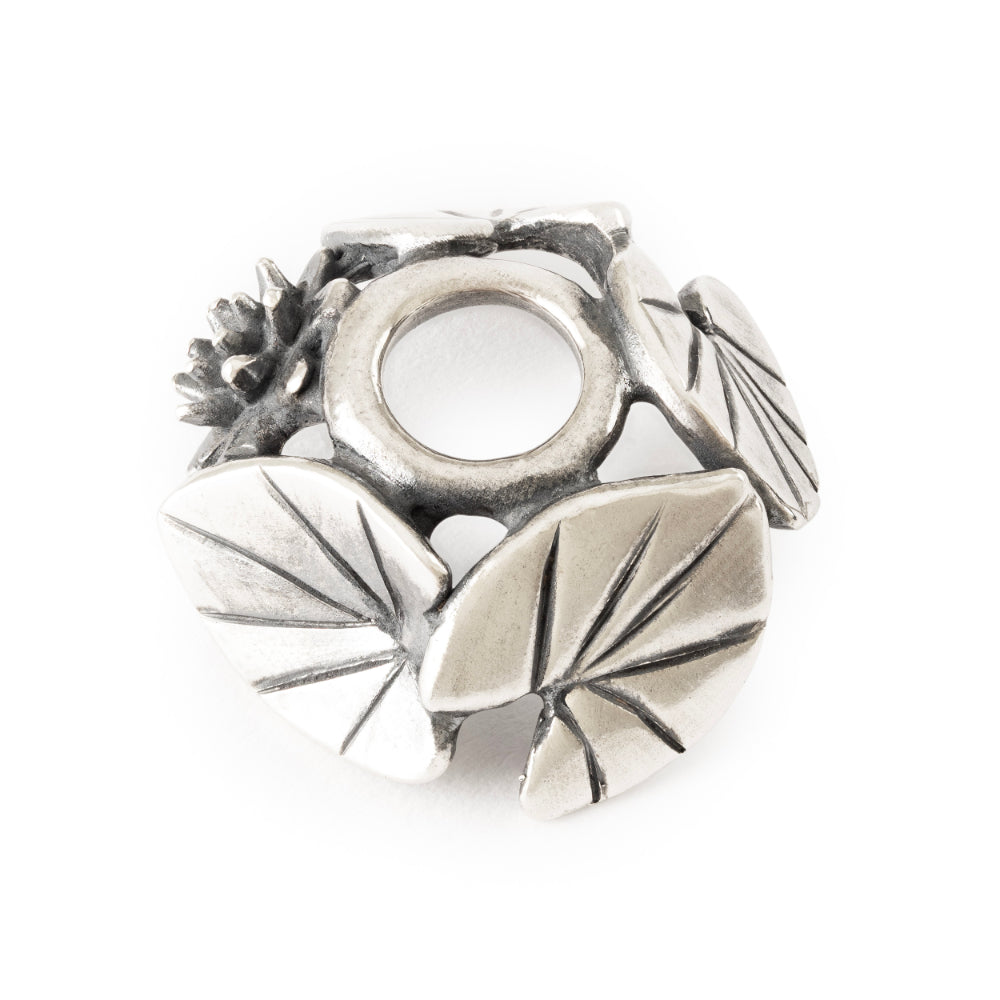 tagbe-10286 Water Lily Hug