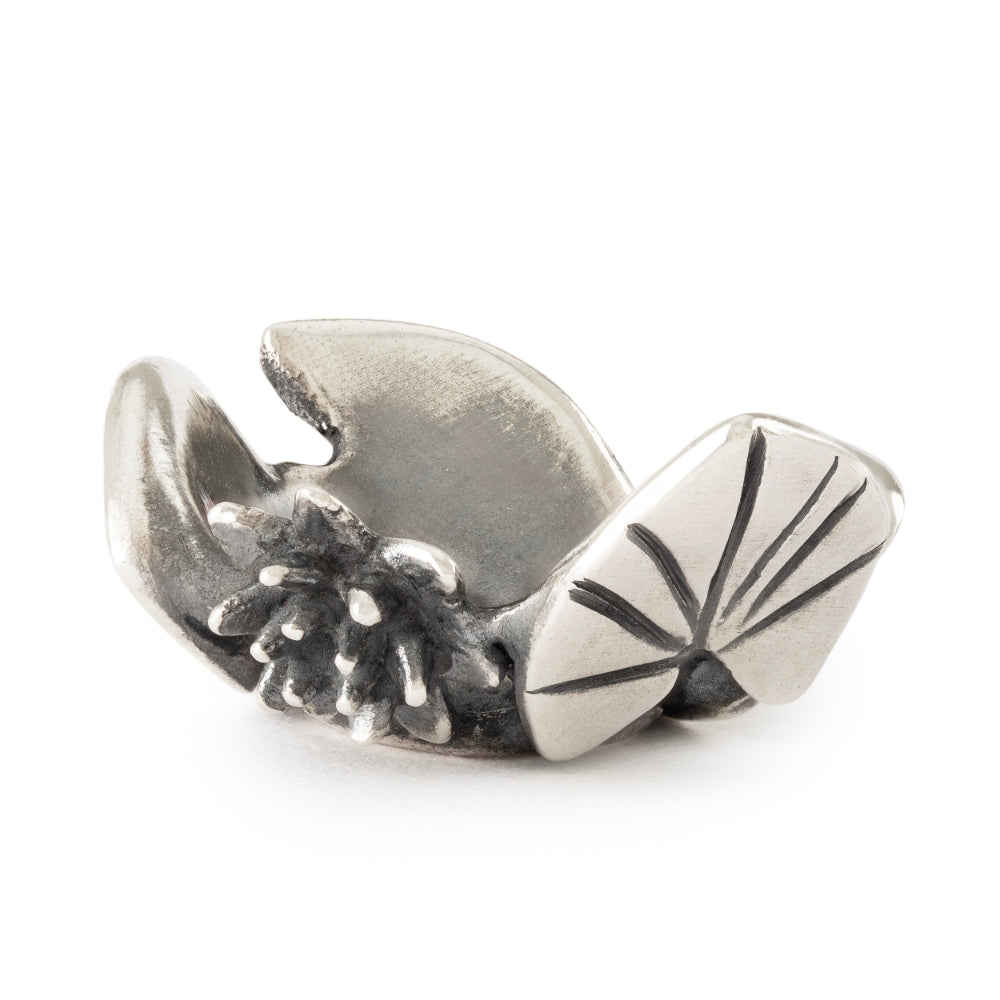 tagbe-10286 Water Lily Hug