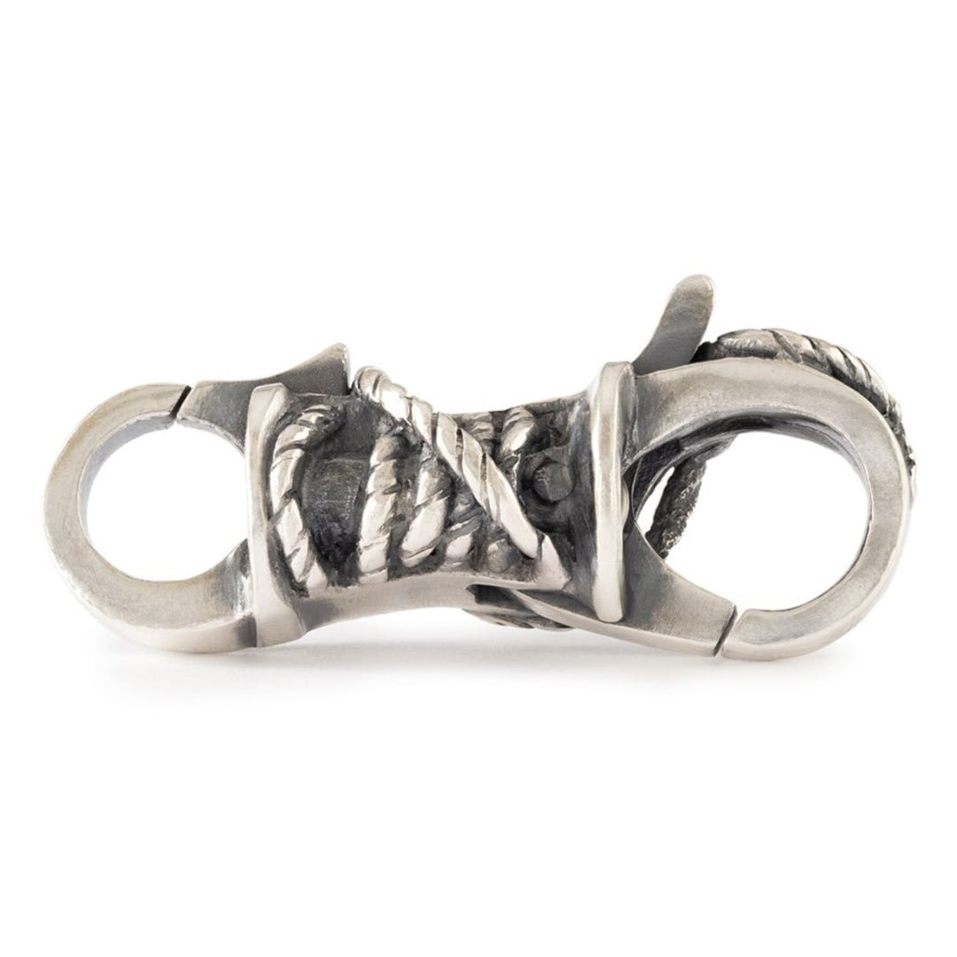 taglo-00136 Chiusura filo ago e filo