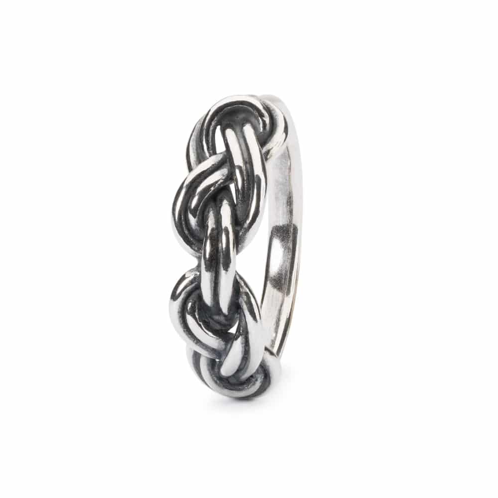 Savoy knot ring