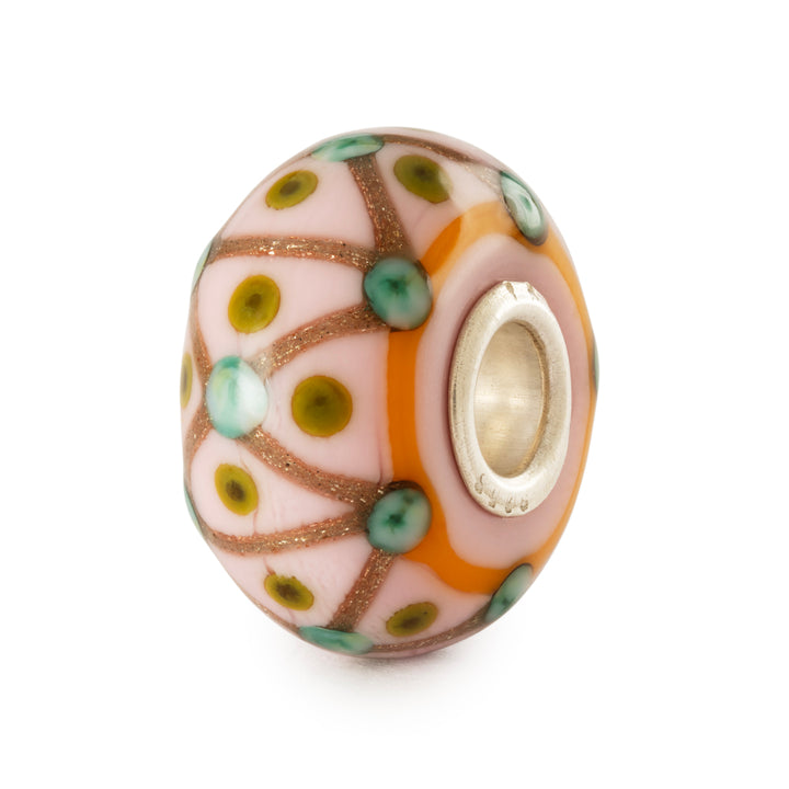 tglbe-20453 Petals of the Lake