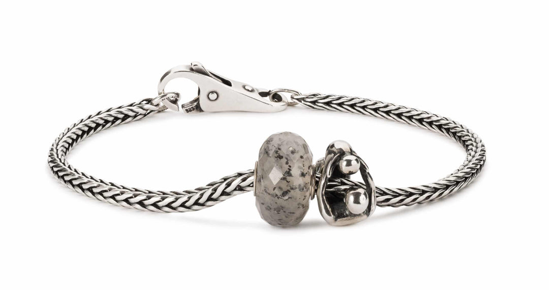 TSTBE-20037 GREY QUARTZ