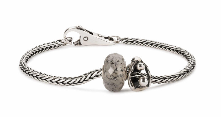 TSTBE-20037 GREY QUARTZ