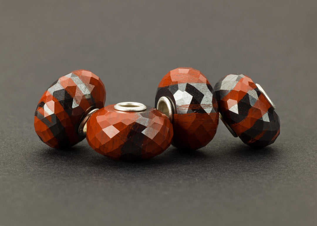 TSTBE-20039 RED CHALCEDONY WITH HEMATITE