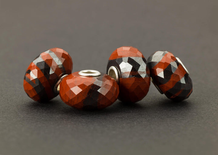 TSTBE-20039 RED CHALCEDONY WITH HEMATITE