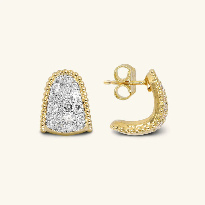 Orecchini a Lobo Graduati con Pavé in Cubic Zirconia