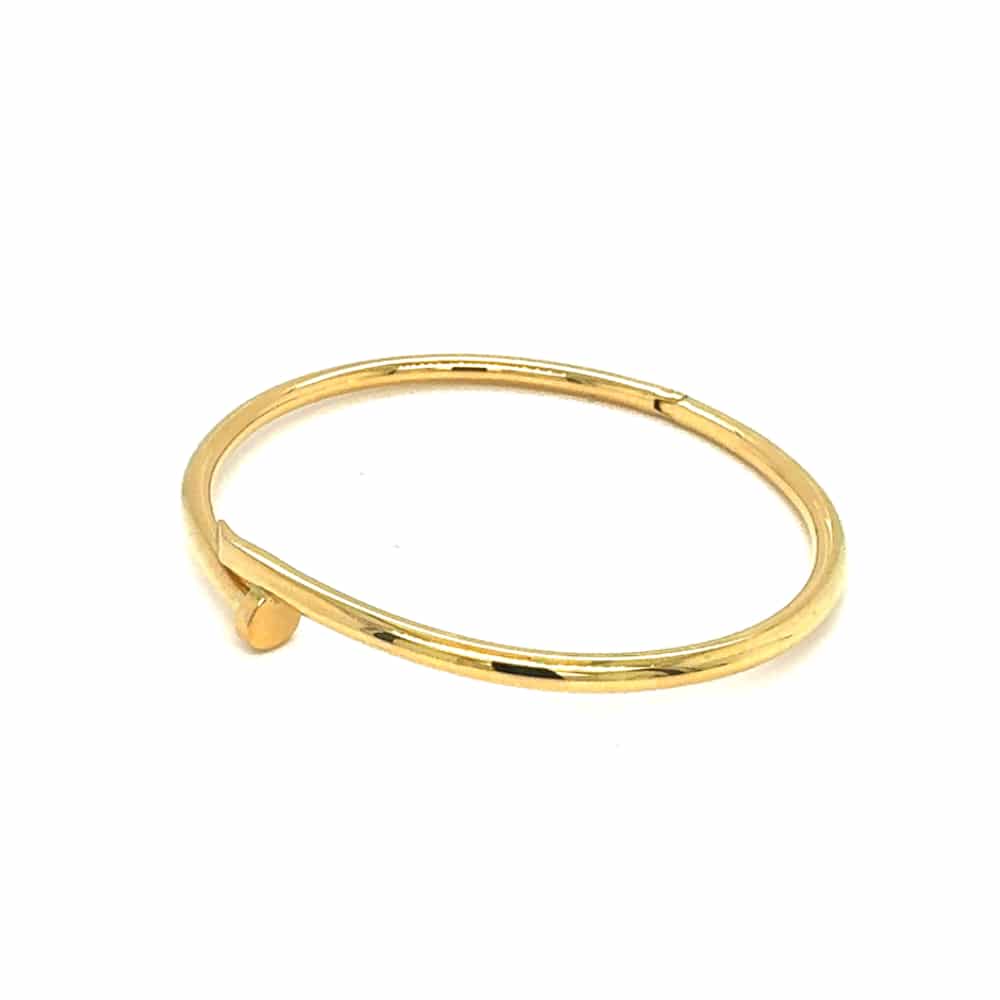18kt gold nail-shaped bracelet with snap-lock
