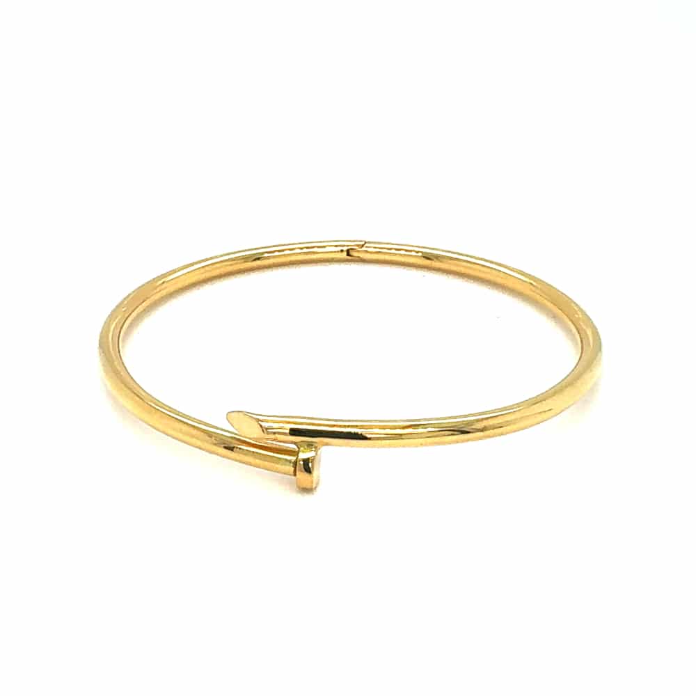 18kt gold nail-shaped bracelet with snap-lock